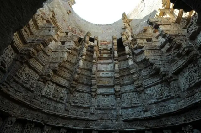 మెట్ల బావి | Rani Ki Vav