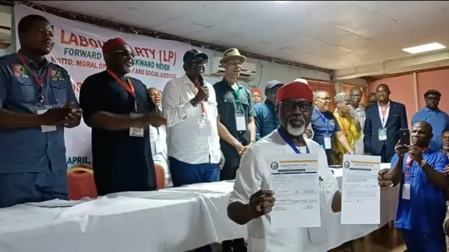 Muoghalu ji vootu 573 merie Chuma John Nwosu na ntuliaka ime ụlọ ahụ e mere ụbọchị Satọde 5 Eprel n'ụlọ oriri na ọṅụṅụ Finotel Hotel dị n'Awka isi obodo Anambra steeti.