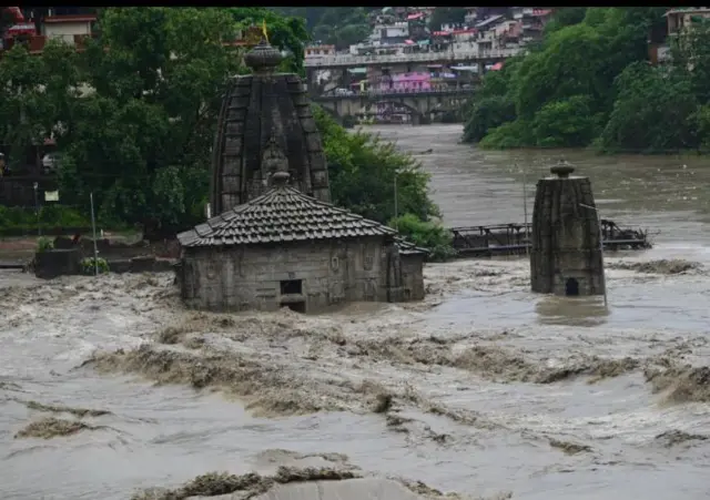 मंडी का मंदिर 