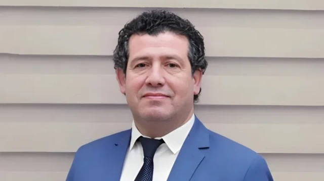 عدنان البرش