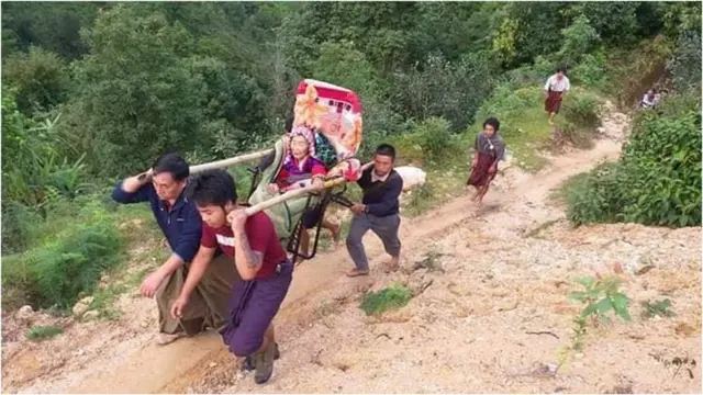 ရာနဲ့ချီတဲ့ ဒေသခံတွေ ထွက်ပြေးတိမ်းရှောင်နေရ