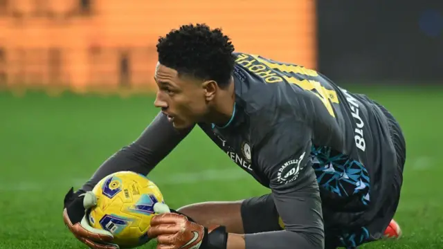 Maduka Okoye, Udinese Calcio goalkeeper during di match between Udinese Calcio and Bologna in 2023.
