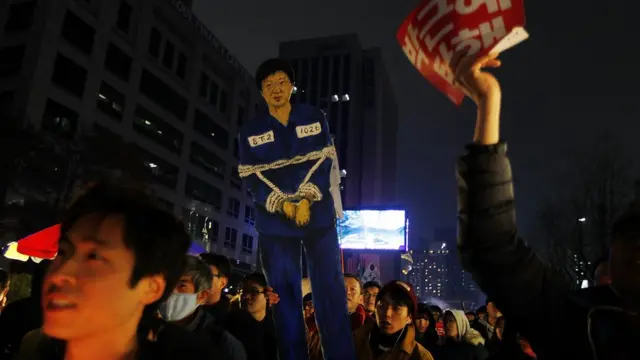 ชาวเกาหลีใต้ประท้วงขับไล่ผู้นำ