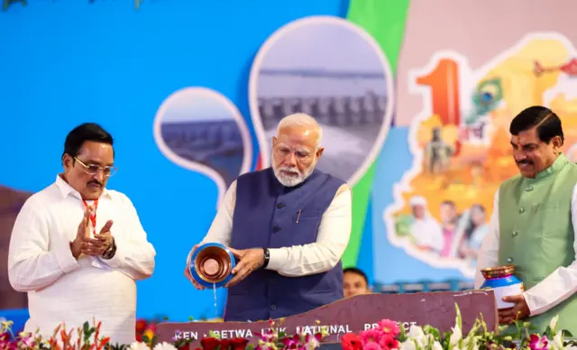 કેન બેતવા નદી જોડાણ, મધ્ય પ્રદેશ, ઉત્તર પ્રદેશ, નરેન્દ્ર મોદી, ગુજરાત, પાર-તાપી-નર્મદા, દમણગંગા-પિંજલ, રાજસ્થાન-સાબરમતી જોડાણ, અટલ બિહારી વાજપેયી, નેશનલ વૉટર ડેવલ્પમેન્ટ ઑથૉરિટી, બીબીસી ગુજરાતી, બીબીસી ન્યૂઝ ગુજરાતી 