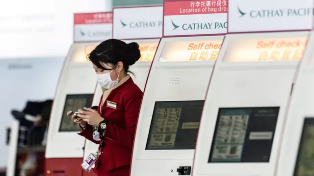 香港机场国泰值机区的自助值机机器(15/3/2017)