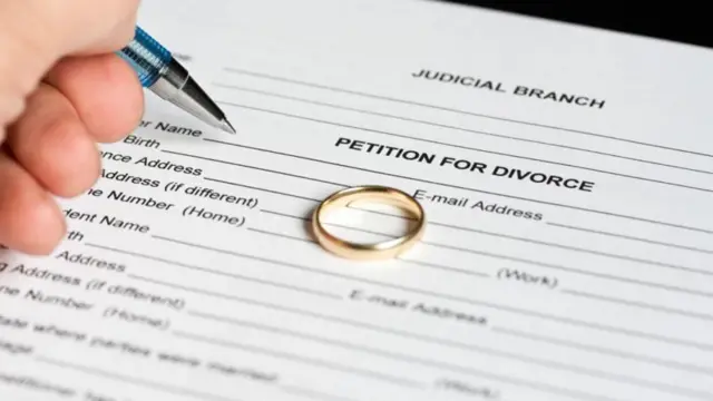 ગર્ભવતી મહિલા, છૂટાછેડા, બીબીસી ગુજરાતી 