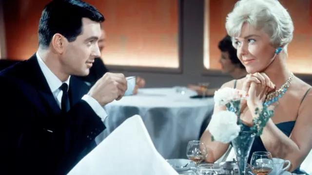 Rok Hadson i Doris Dej u filmu Šaputanje na jastuku