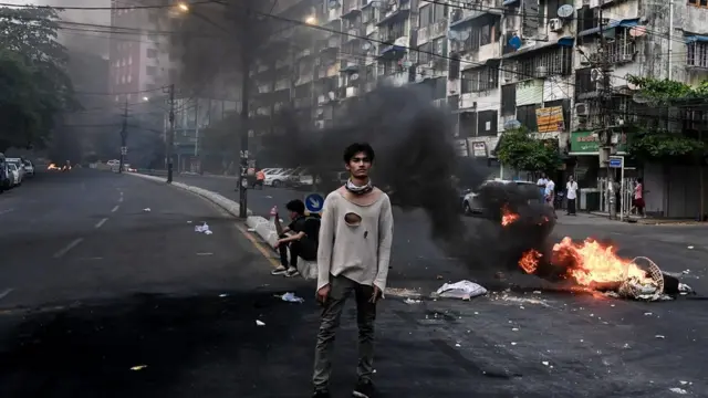 протесты в мьянме