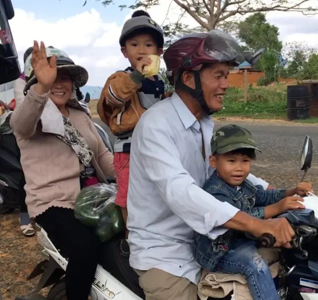 Đạp xe xuyên Việt