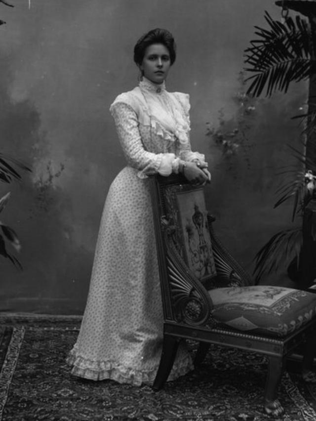 Retrato de la princesa Alicia de Battenberg en el año 1910