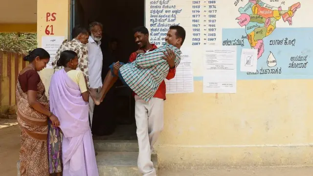 கர்நாடக சட்டமன்றத் தேர்தலில் தமிழர் யாரும் வெற்றிபெறாதது ஏன்?