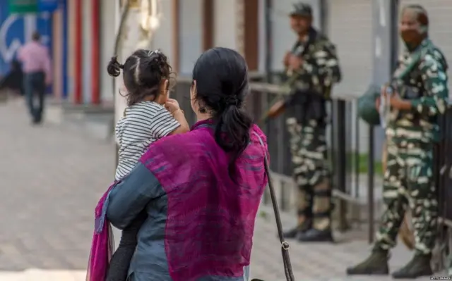 પ્રતીકાત્મક