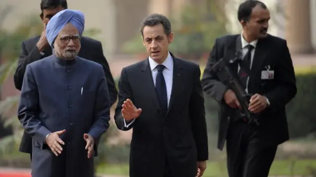 जैतापूरसाठी झालेल्या कराराच्यावेळेस भारताचे तत्कालीन पंतप्रधान डॉ. मनमोहन सिंह आणि फ्रान्सचे तत्कालीन राष्ट्राध्यक्ष निकोलस सारकोझी