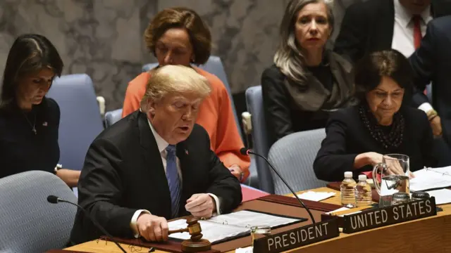 القضية التي تناقشها الجلسة هي عدم انتشار أسلحة الدمار الشامل