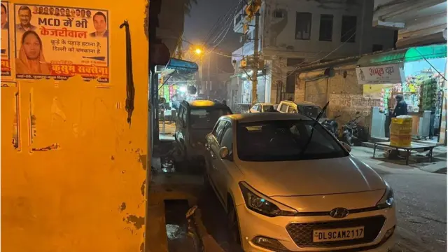 घटनास्थल का एक सीसीटीवी इस स्पॉट का है. इसमें बलेनो और स्कूटी दोनों आती-जाती दिख रही हैं. ये जगह हादसा स्थल से 50 मीटर दूर है