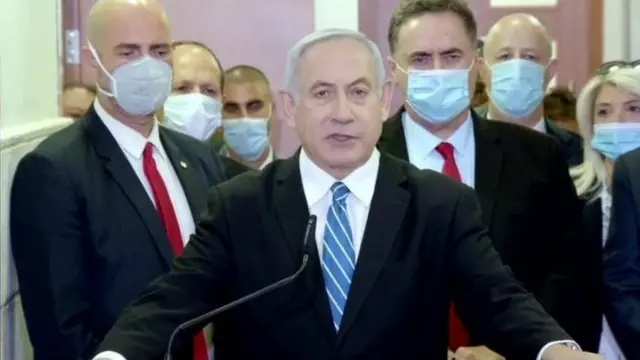 Benjamin Netanyahu niwe mushikiranganji wa mbere arengukishijwe mu butungane akiri mu mabanga
