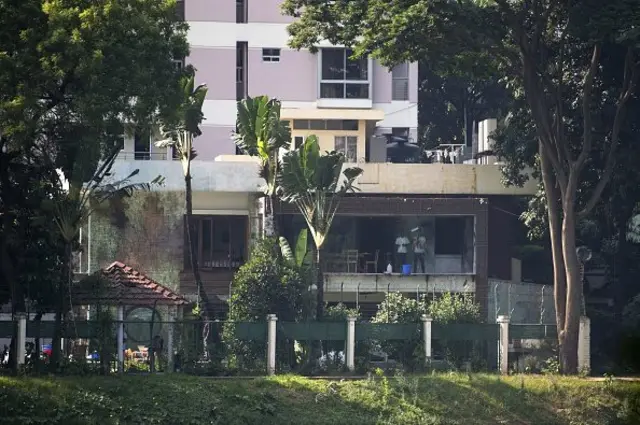 হোলি আর্টিজান