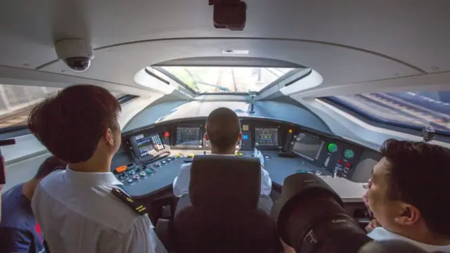 બુલેટ ટ્રેન