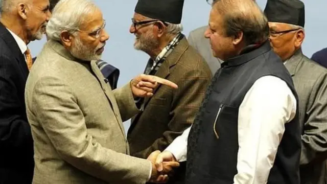 मोदी नवाज़