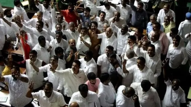 ਦਲ-ਬਦਲ ਕਾਨੂੰਨ