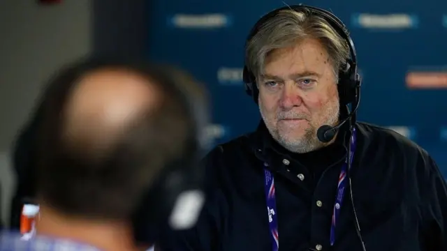 62 yaşlı cənab Bannon-un rəhbəri olduğu Breitbart ABŞ-da ən çox oxunan mühafizəkar xəbər saytıdır