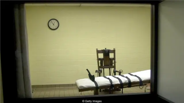 "說到死刑，我認為人們需要明白，以死來懲罰犯罪不是一種人道的行為。"——鄧納姆（Credit: Getty Images）