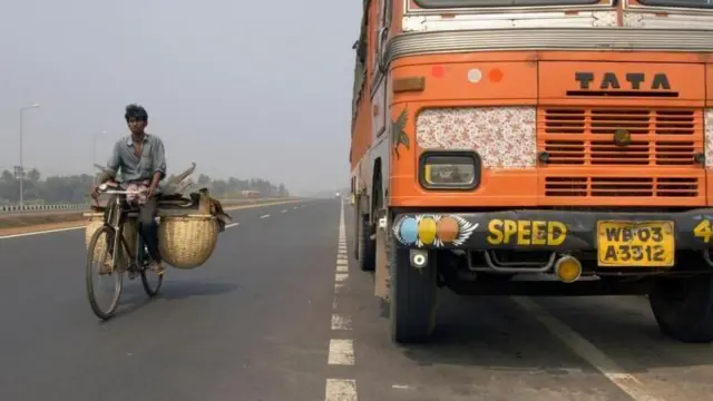 ट्रक