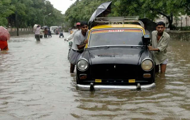 26 जुलै 2005 : मुंबईचा महापूर