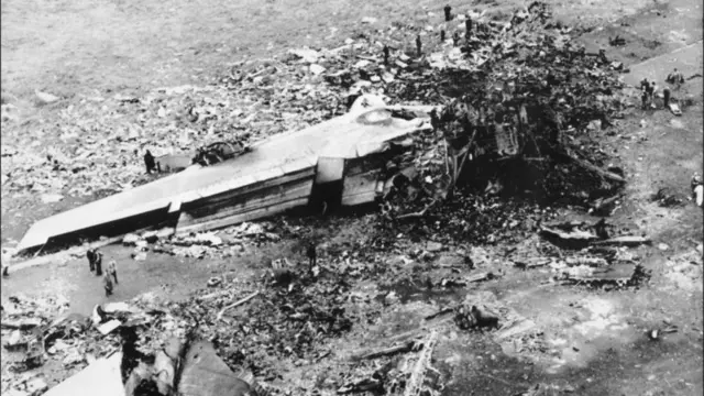 विमान हादसा 