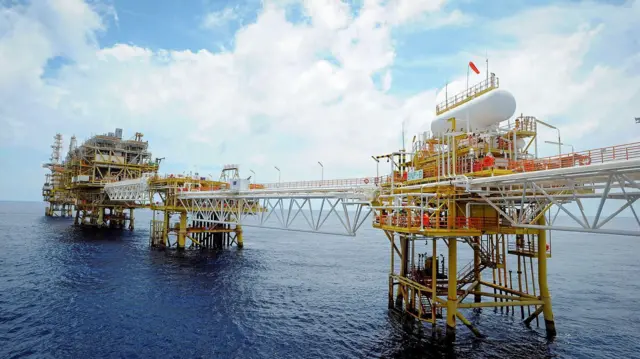 ဇောတိက ကမ်းလွန် လုပ်ကွက် 