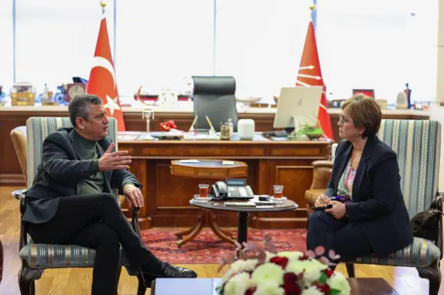 Ozgur Özel ve Ayşe sayın 