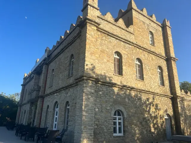 እንዳ ደጃት ኣብርሃ (ኣብርሃ ካስትል)