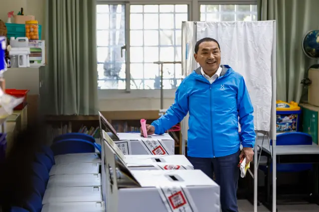 투표하는 국민당 허우유이 후보