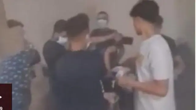 আল-কুদস হাসপাতালের কাছাকাছি এলাকায় বিস্ফোরণের পর হাসপাতালের ভেতরের দৃশ্য