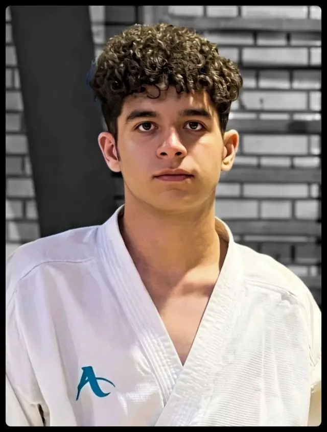 ساسان آزادوار جونقانی