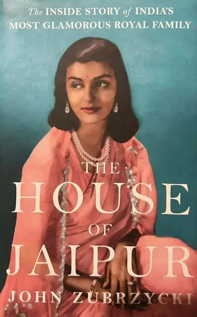 எமர்ஜென்சி வரலாறு, இந்திரா காந்தி, இரண்டு ராணிகள் 