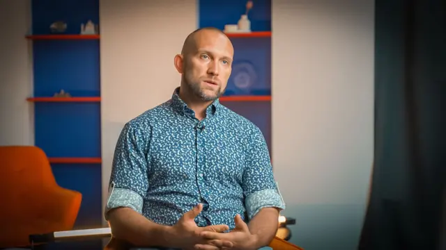 Андрей Ермаков Орусиядан келген IT адиси. Үч жылдан бери Ала-Тоо эл аралык университетинде сабак берет