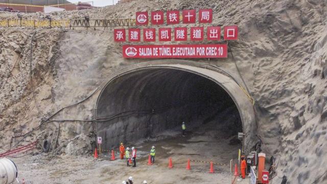 Obras del túnel bajo Chancay.