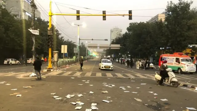 டெல்லியில் திரும்பும் இயல்புநிலை