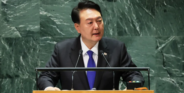 வட கொரியாவின் ஏவுகணை ஆராய்ச்சியாளர் தென் கொரிய எம்.பியானது எப்படி?