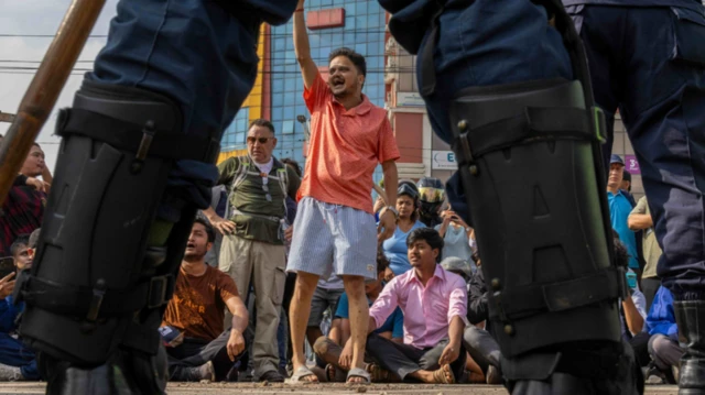 प्रतिवेदनमा नेपाल प्रहरी र शसस्त्र प्रहरी बल बीचको समन्वयबारे पनि प्रश्न गरिएको छ