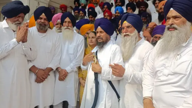 ਇਸ ਤੋਂ ਪਹਿਲਾਂ ਵੀ ਕਈ ਵਾਰ ਅਕਾਲੀ ਦਲ ਦੇ ਧੜੇ ਬਣੇ ਪਰ ਬਹੁਤ ਸਾਰੇ ਦੁਬਾਰਾ ਤੋਂ ਸ਼੍ਰੋਮਣੀ ਅਕਾਲੀ ਦਲ ਵਿੱਚ ਸ਼ਾਮਿਲ ਹੋ ਗਏ