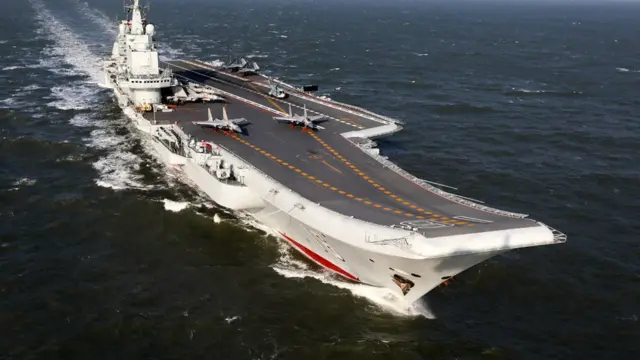 中国海军发布公布的辽宁号资料照片