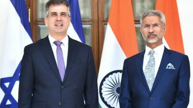 इजराएलचे परराष्ट्र मंत्री एली कोहेन यांच्यासोबत भारताचे परराष्ट्र मंत्री एस. जयशंकर
