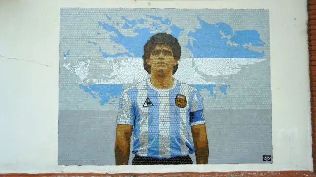 Mural de Maradona con Malvinas