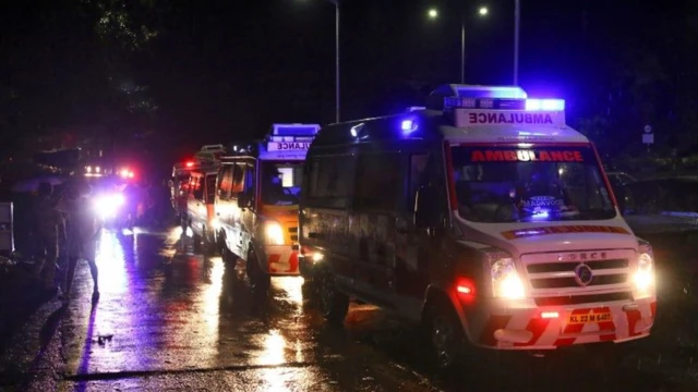 Olay yerine gönderilen ambulanslar