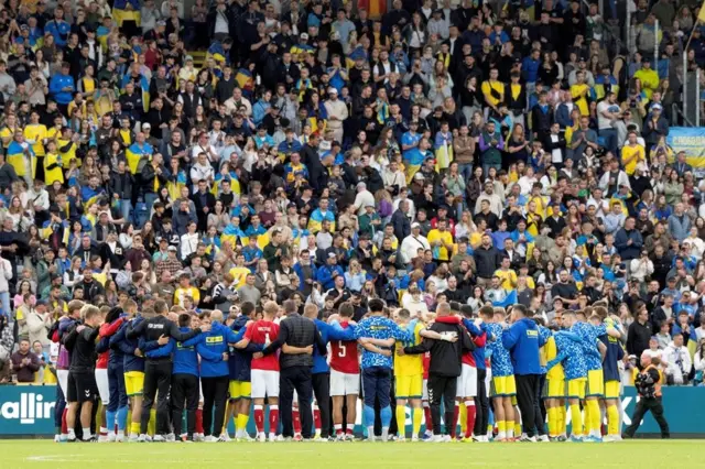 kristijan eriksen se srušio na teren