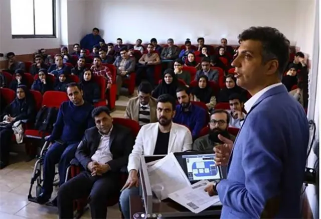 ع﻿ادل فردوسی‌پور دانش آموخته و مدرس دانشگاه شریف است