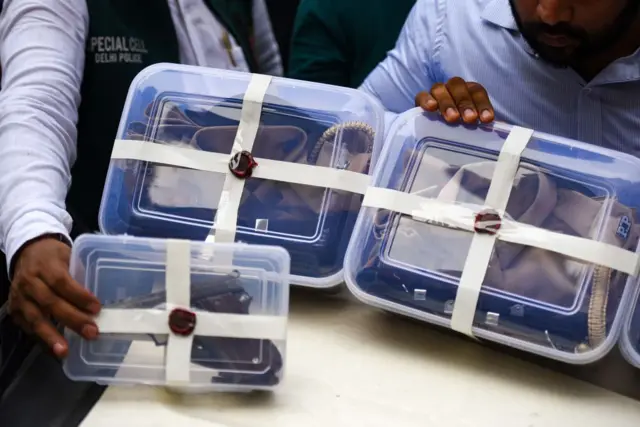 सिद्दू मूसेवाला मामले में पुलिस ने शूटरों के पास से सामान बरामद किया 