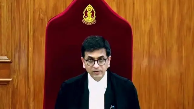 चंद्रचूड़